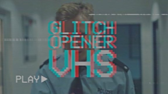 Premiere模板-复古老录像带信号像带干扰图文展示效果PR片头 Glitch Opener VHS